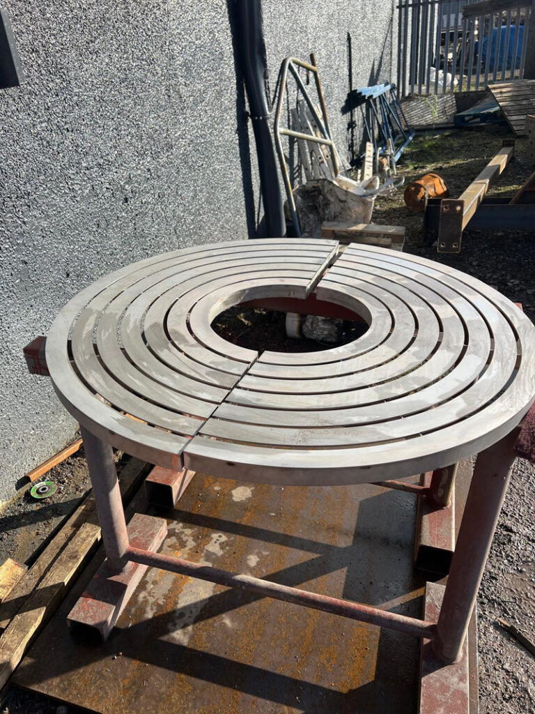 Stainless Steel Tree Grill